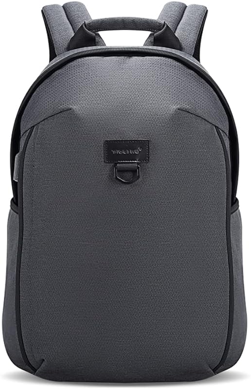 Mochila Masculina Leve e à Prova D’água com Porta USB para Negócios e Deslocamentos. Compatível com Laptops de até 15,6 polegadas. Design Simples e Elegante